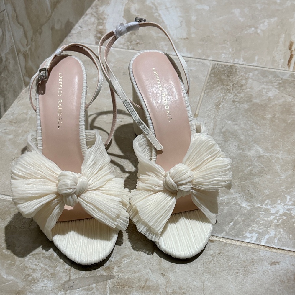 Loeffler Randall Ivory Bow Heels